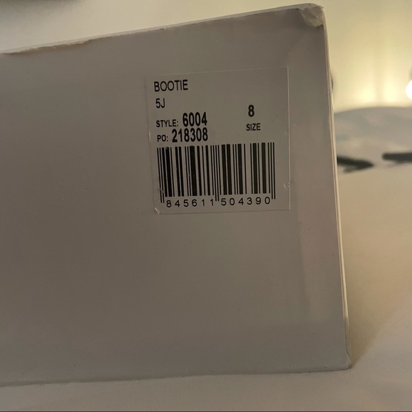 Cabi Bisset Leather Booties | Size 8 - Picture 7 of 7